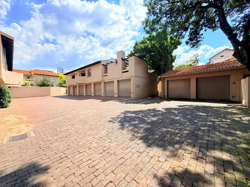 To Let 3 Bedroom Property for Rent in Sandown Gauteng