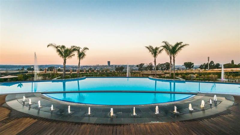 2 Bedroom Property for Sale in Waterfall Gauteng