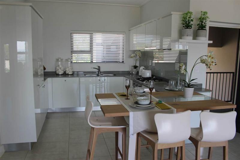 2 Bedroom Property for Sale in Waterfall Gauteng