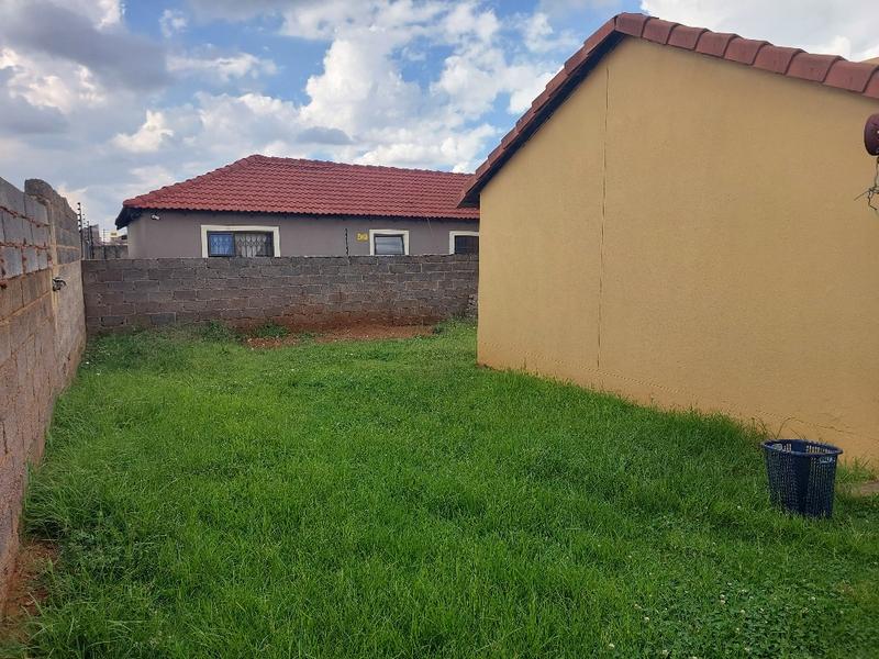 2 Bedroom Property for Sale in Vosloorus Gauteng