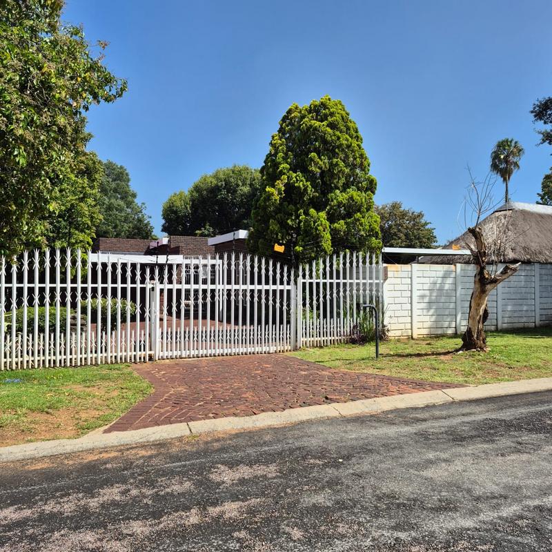 3 Bedroom Property for Sale in Sunward Park Gauteng