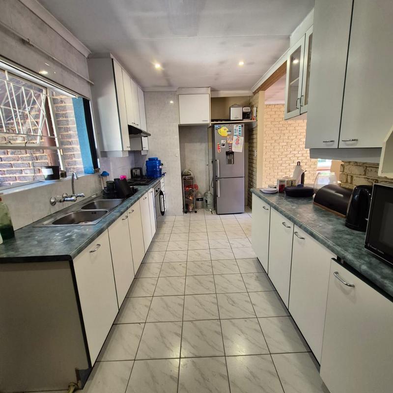 3 Bedroom Property for Sale in Sunward Park Gauteng