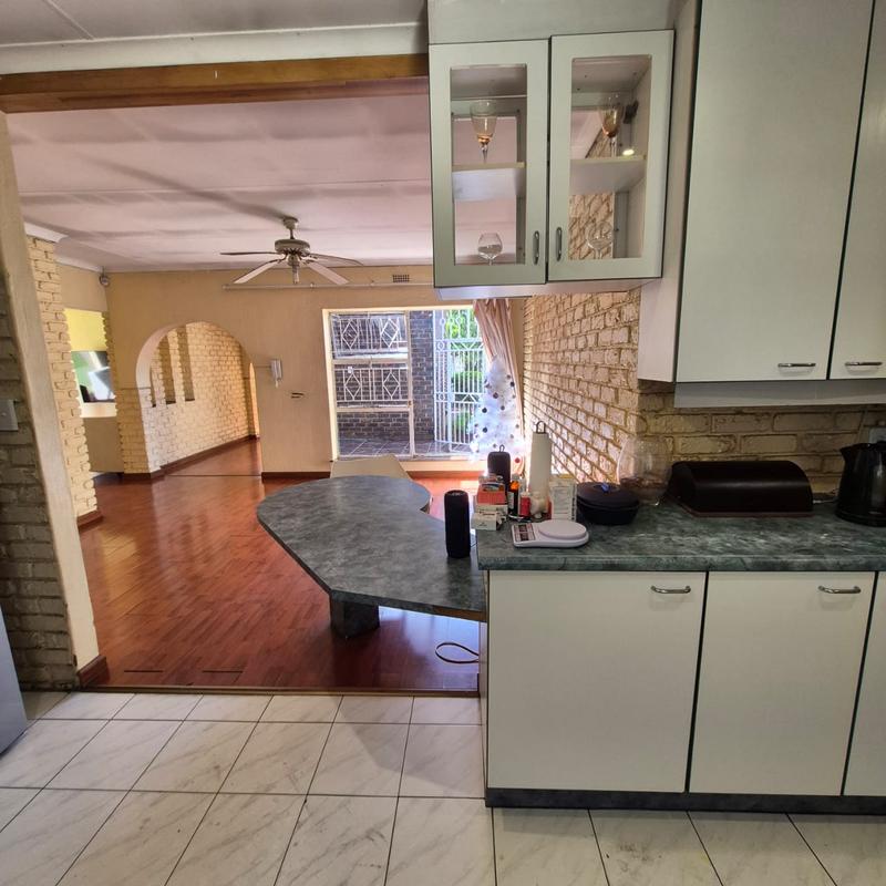 3 Bedroom Property for Sale in Sunward Park Gauteng
