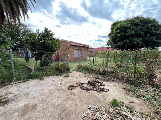 3 Bedroom Property for Sale in Windmill Park Gauteng