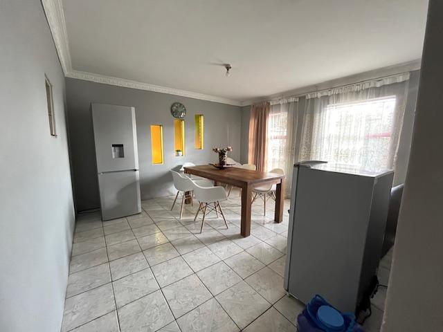 3 Bedroom Property for Sale in Windmill Park Gauteng