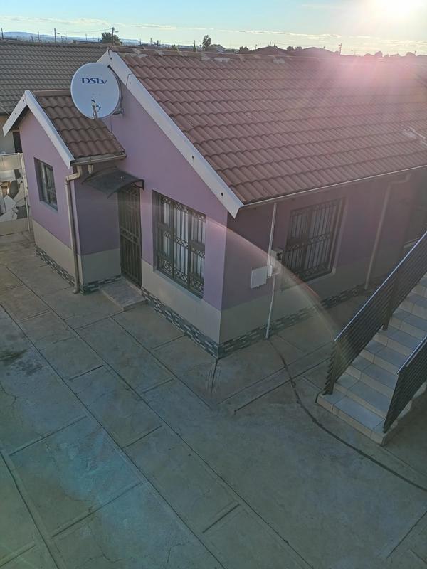 10 Bedroom Property for Sale in Protea Glen Gauteng
