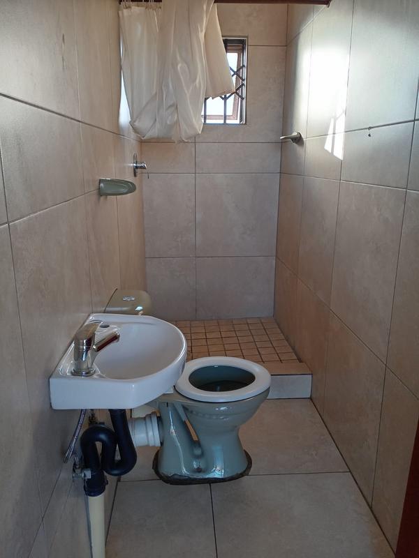 10 Bedroom Property for Sale in Protea Glen Gauteng