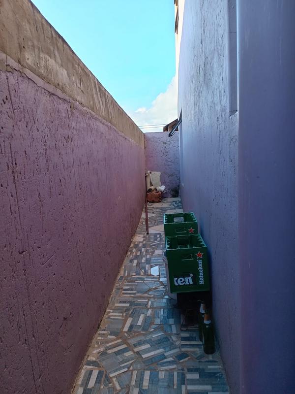 10 Bedroom Property for Sale in Protea Glen Gauteng