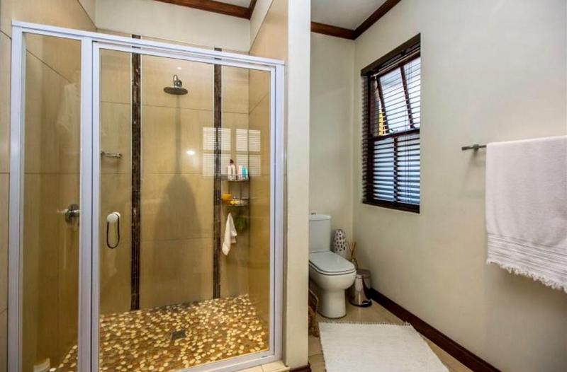 3 Bedroom Property for Sale in Waterkloof Ridge Gauteng