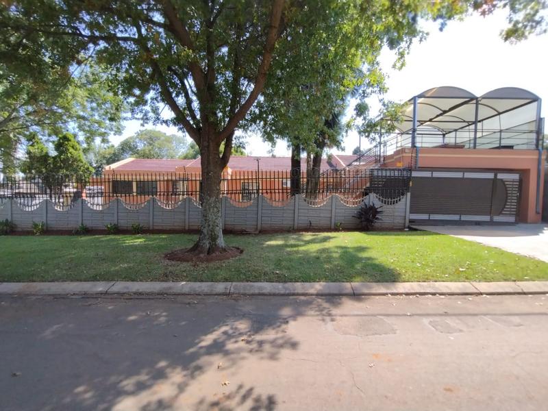 4 Bedroom Property for Sale in Kliprivier Gauteng