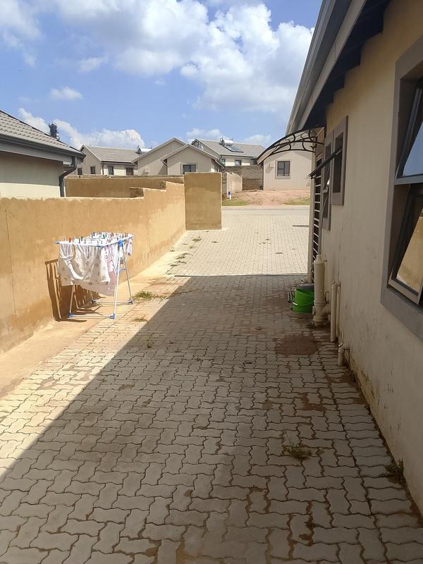 To Let 3 Bedroom Property for Rent in Kya Sands Gauteng