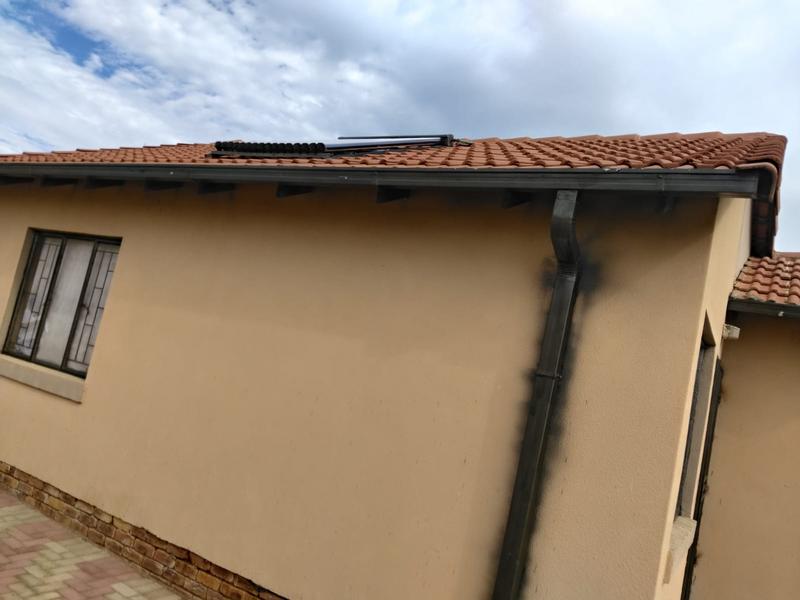 2 Bedroom Property for Sale in Modderbee Gauteng