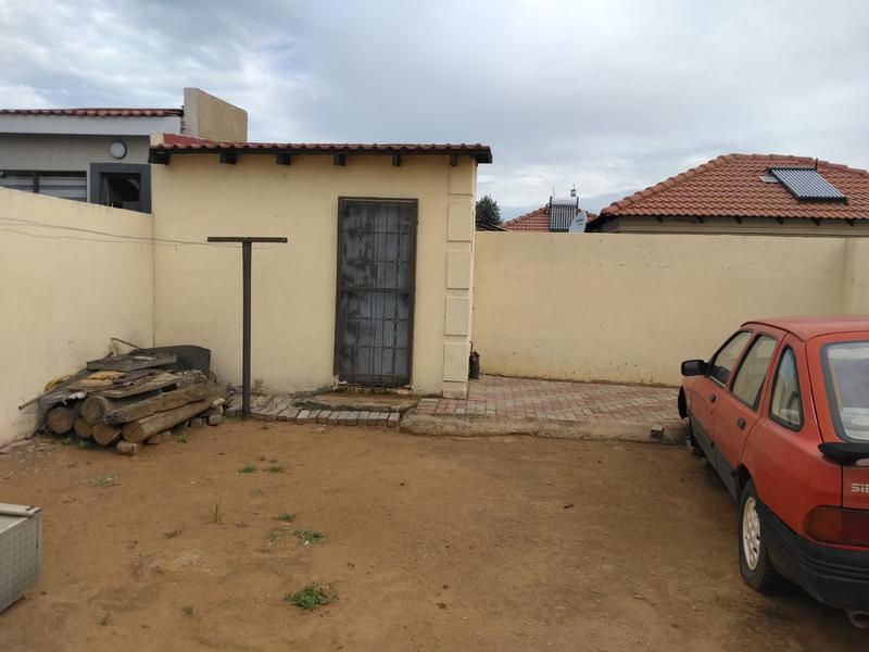 2 Bedroom Property for Sale in Modderbee Gauteng