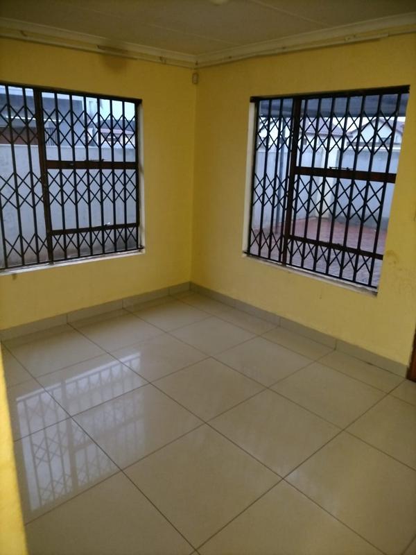 3 Bedroom Property for Sale in Dawn Park Gauteng