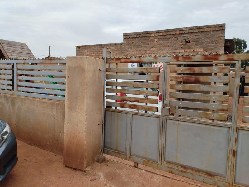 3 Bedroom Property for Sale in Rondebult Gauteng