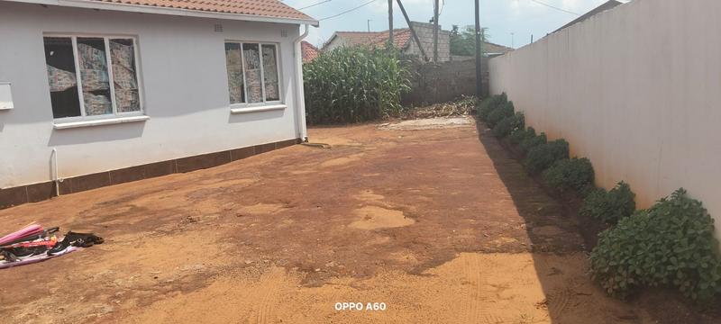 2 Bedroom Property for Sale in Moseleke Gauteng