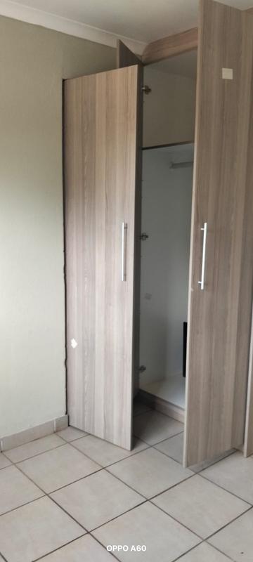 2 Bedroom Property for Sale in Moseleke Gauteng