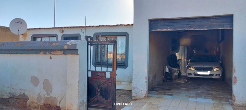 2 Bedroom Property for Sale in Palm Ridge Gauteng