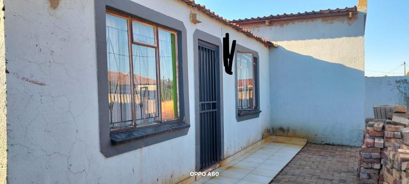 2 Bedroom Property for Sale in Palm Ridge Gauteng