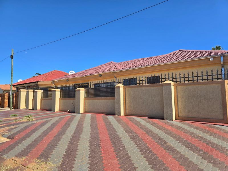 3 Bedroom Property for Sale in Siluma View Gauteng