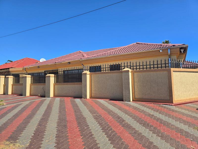 3 Bedroom Property for Sale in Siluma View Gauteng