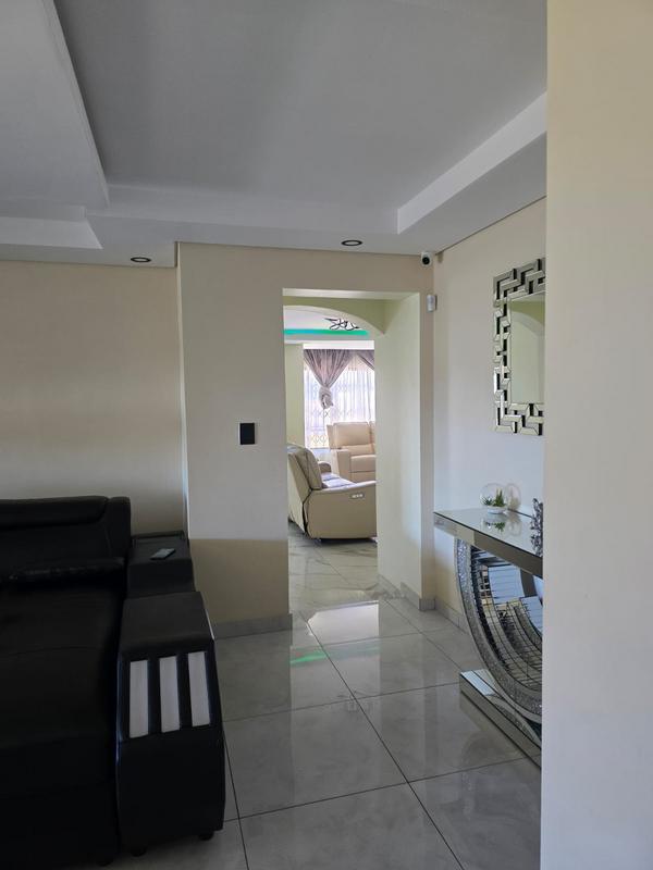 3 Bedroom Property for Sale in Siluma View Gauteng