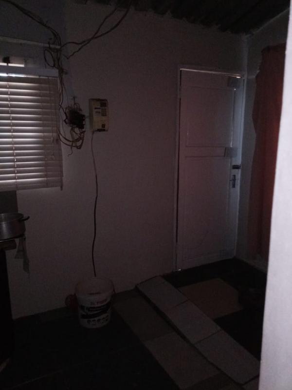 2 Bedroom Property for Sale in Zonkezizwe Gauteng