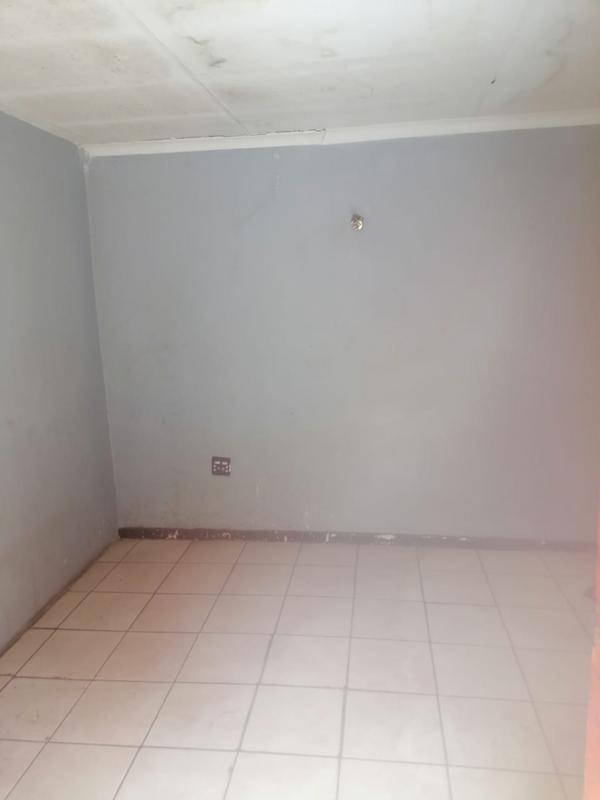 4 Bedroom Property for Sale in Rosettenville Gauteng