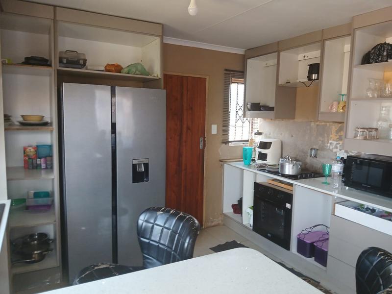 3 Bedroom Property for Sale in Protea Glen Gauteng