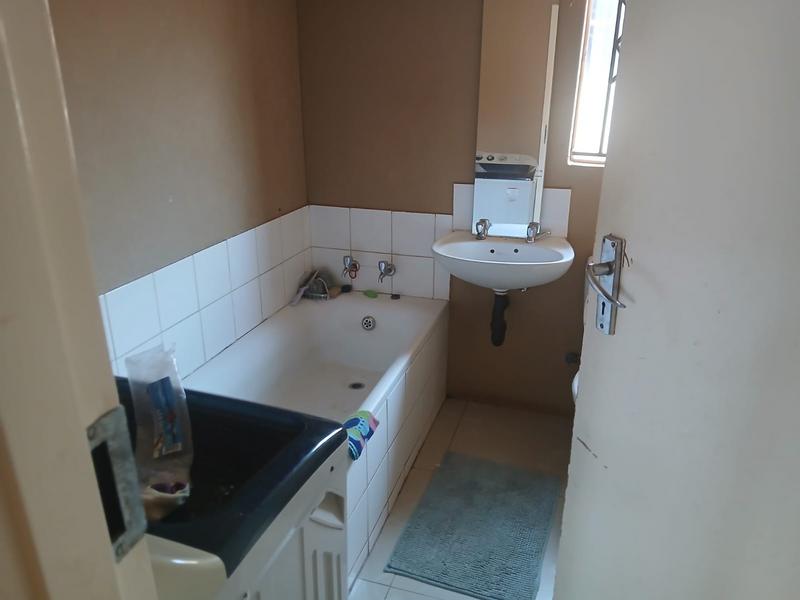 3 Bedroom Property for Sale in Protea Glen Gauteng