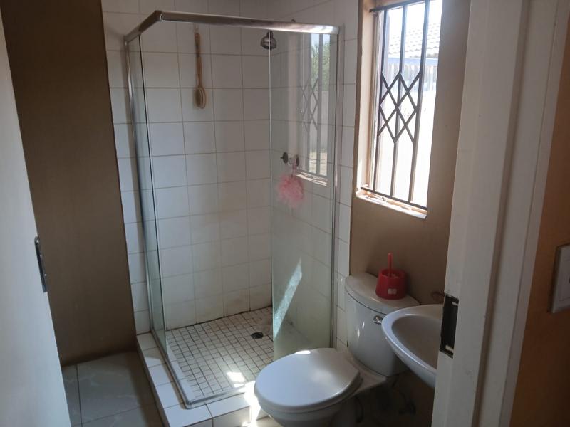 3 Bedroom Property for Sale in Protea Glen Gauteng