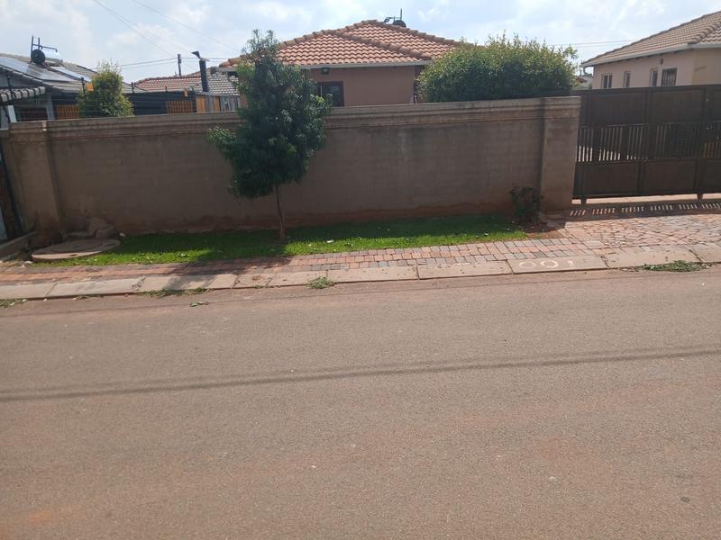 3 Bedroom Property for Sale in Protea Glen Gauteng