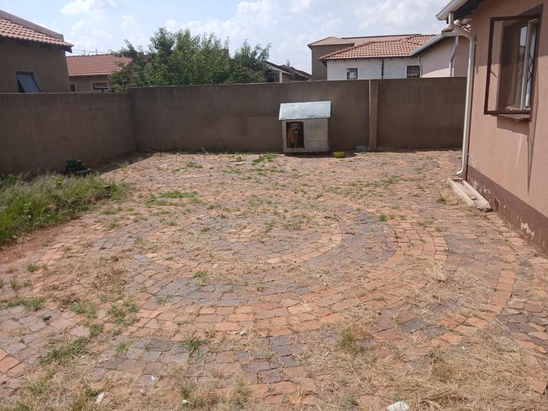 3 Bedroom Property for Sale in Protea Glen Gauteng