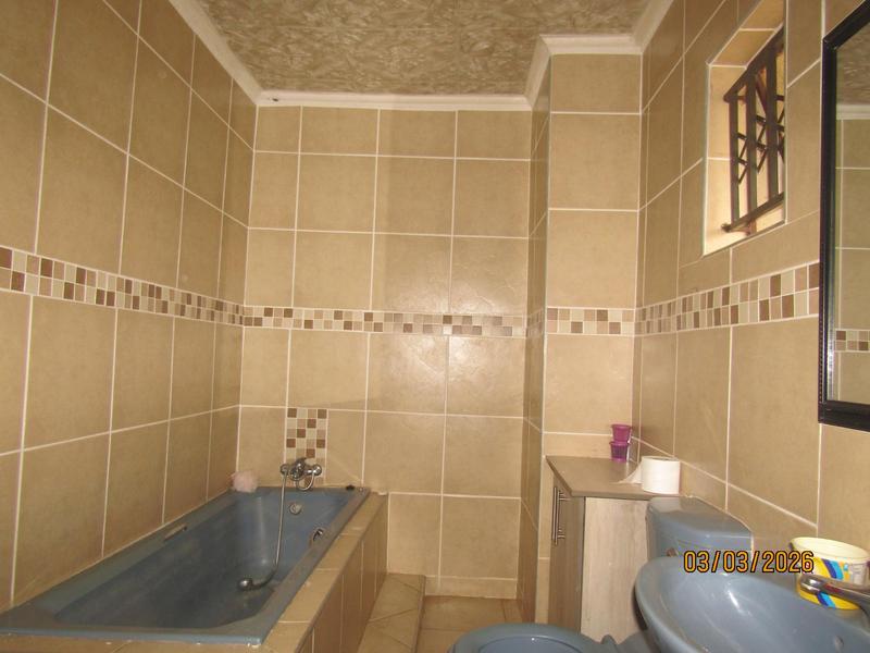 4 Bedroom Property for Sale in Tsakane Gauteng