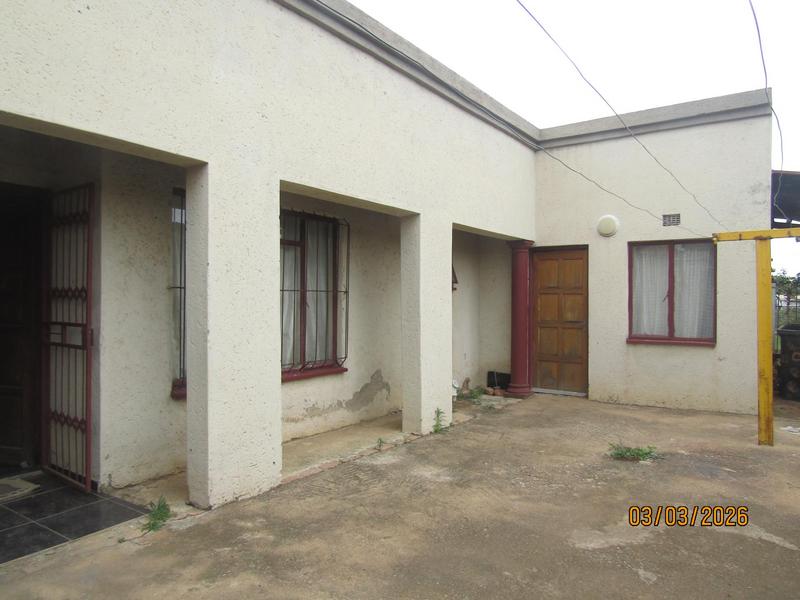 4 Bedroom Property for Sale in Tsakane Gauteng