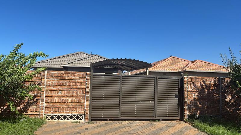3 Bedroom Property for Sale in Sky City Gauteng