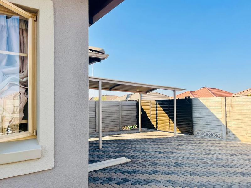 3 Bedroom Property for Sale in Sky City Gauteng