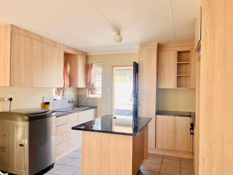 3 Bedroom Property for Sale in Sky City Gauteng