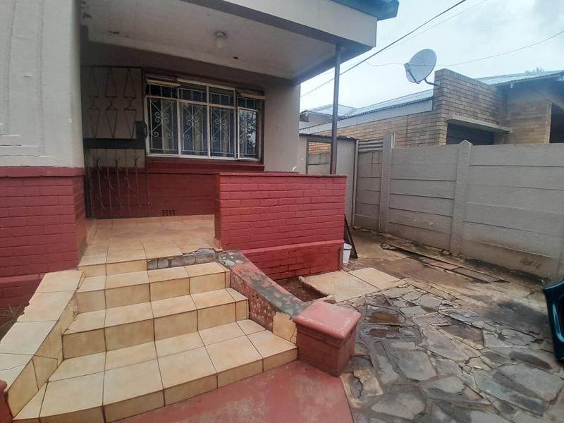 4 Bedroom Property for Sale in Bezuidenhout Valley Gauteng