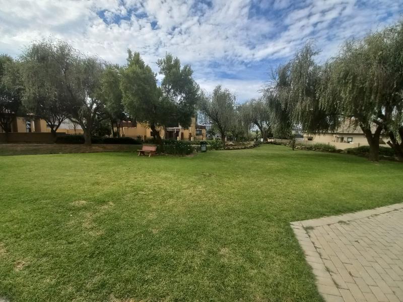5 Bedroom Property for Sale in Valley View Estate Gauteng
