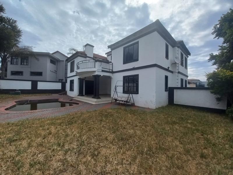 5 Bedroom Property for Sale in Valley View Estate Gauteng