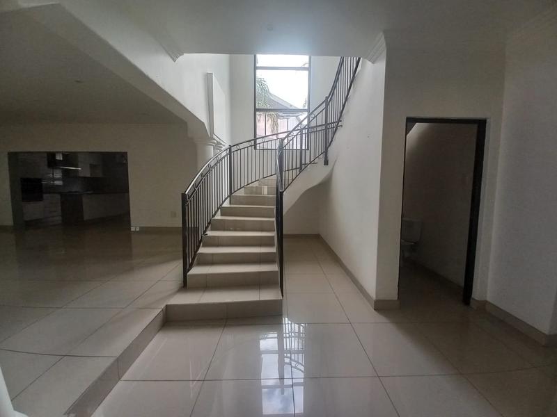 5 Bedroom Property for Sale in Valley View Estate Gauteng