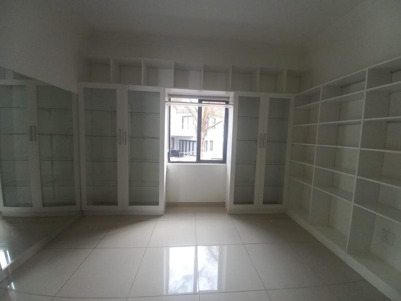 5 Bedroom Property for Sale in Valley View Estate Gauteng