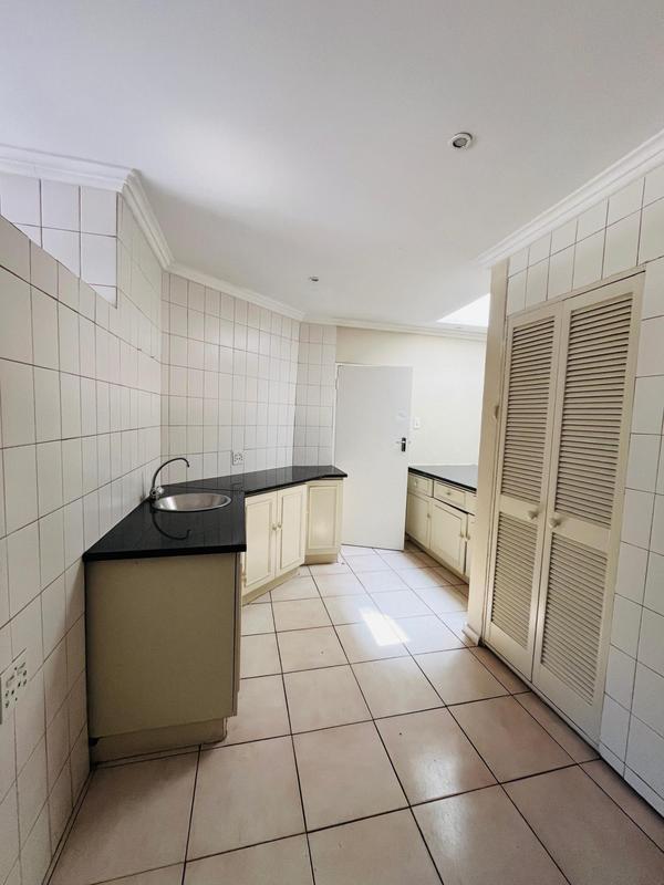 10 Bedroom Property for Sale in Bedfordview Gauteng