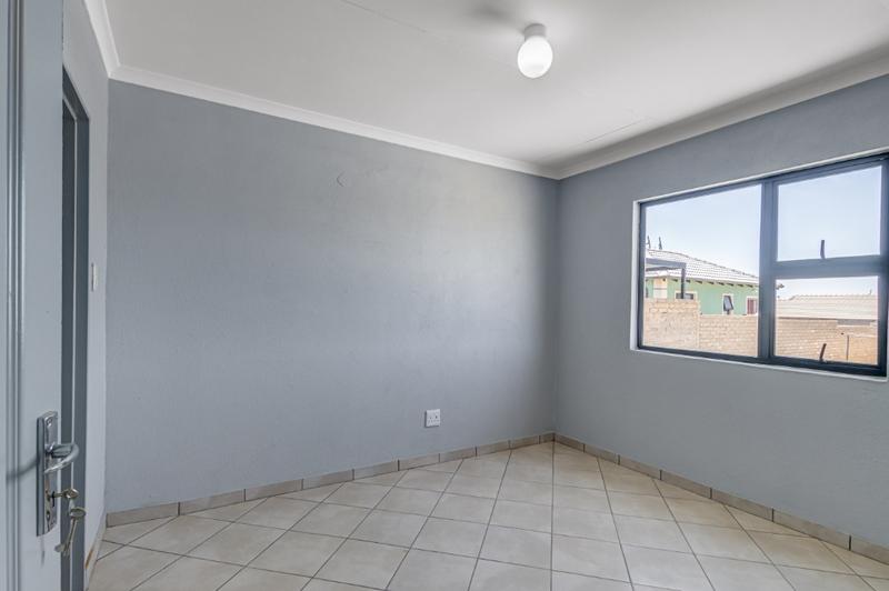 3 Bedroom Property for Sale in Crystal Park Gauteng