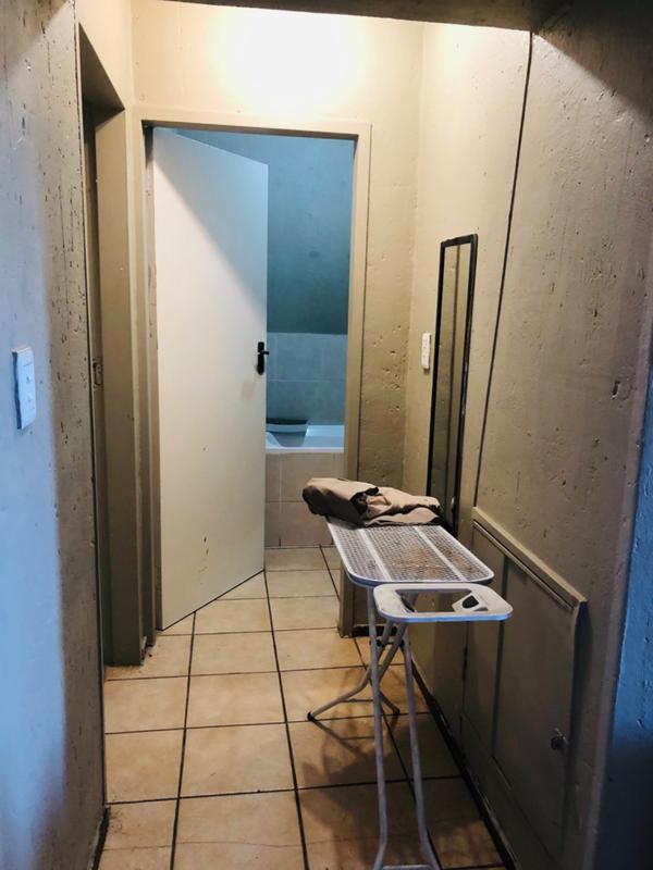 2 Bedroom Property for Sale in Comet Gauteng