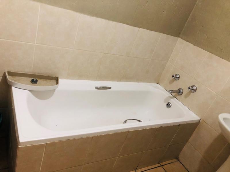 2 Bedroom Property for Sale in Comet Gauteng