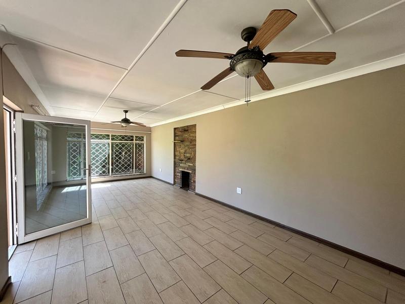 3 Bedroom Property for Sale in Sonneveld Gauteng