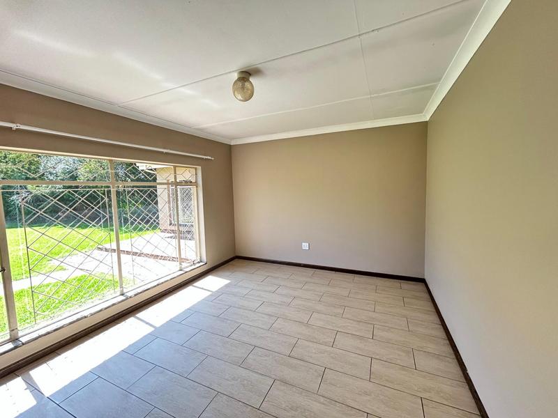 3 Bedroom Property for Sale in Sonneveld Gauteng