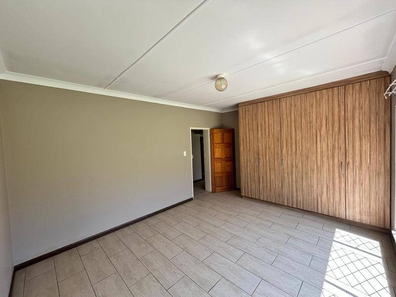 3 Bedroom Property for Sale in Sonneveld Gauteng